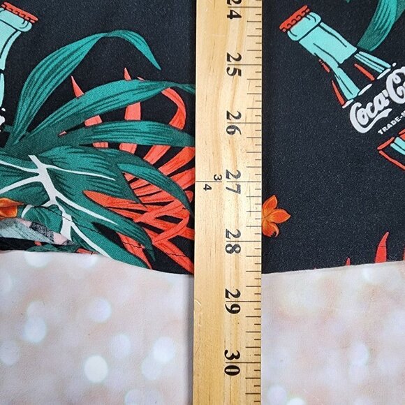 Coca-Cola Tropical Hawaiian Alpha Short Sleeve Button Shirt Men's Large - Picture 9 of 10